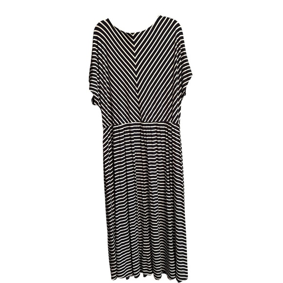 Lane Bryant Navy/White striped V Neck-Dolman Sleeves Maxi Dress-Size 22-24-NWT - Picture 4 of 9